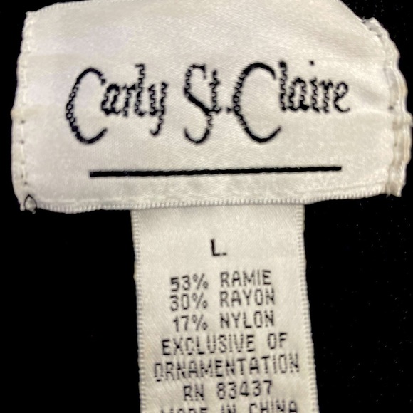 Carly St.Claire ladies sweater, size L, medium weight, zip front, vintage appeal - Picture 5 of 5
